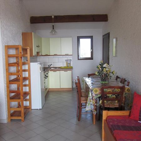 Sole E Mare Aparthotel Santa-Maria-Poggio  Ngoại thất bức ảnh