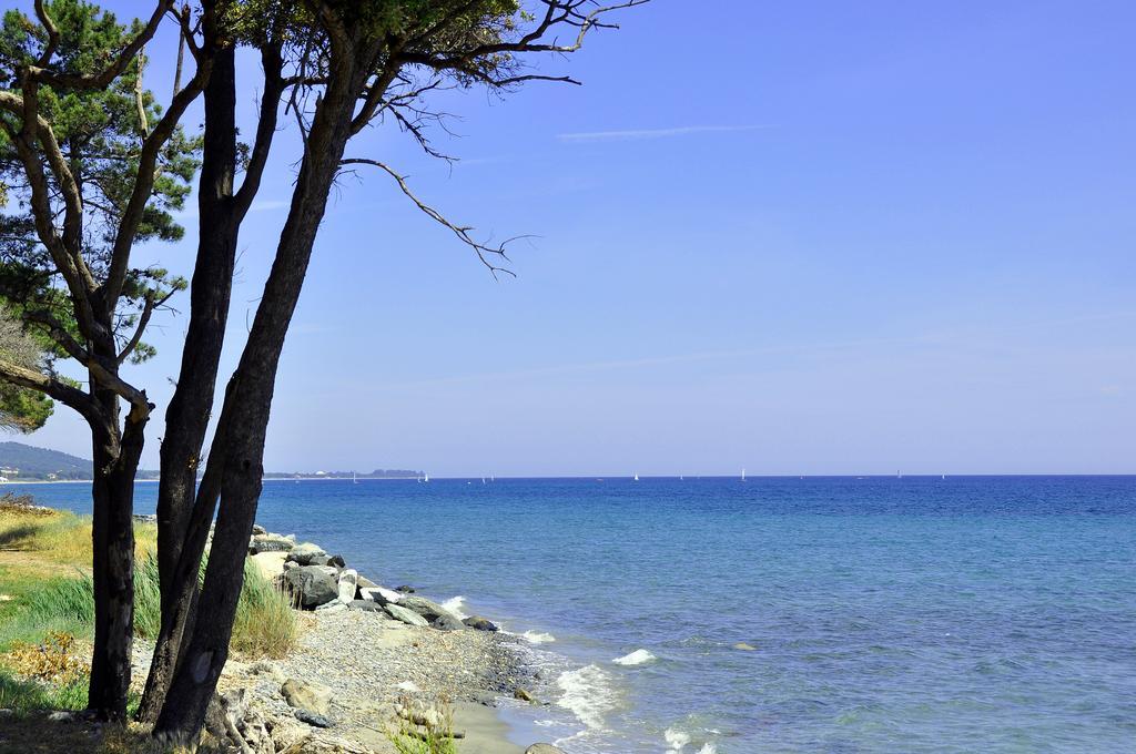 Sole E Mare Aparthotel Santa-Maria-Poggio  Ngoại thất bức ảnh