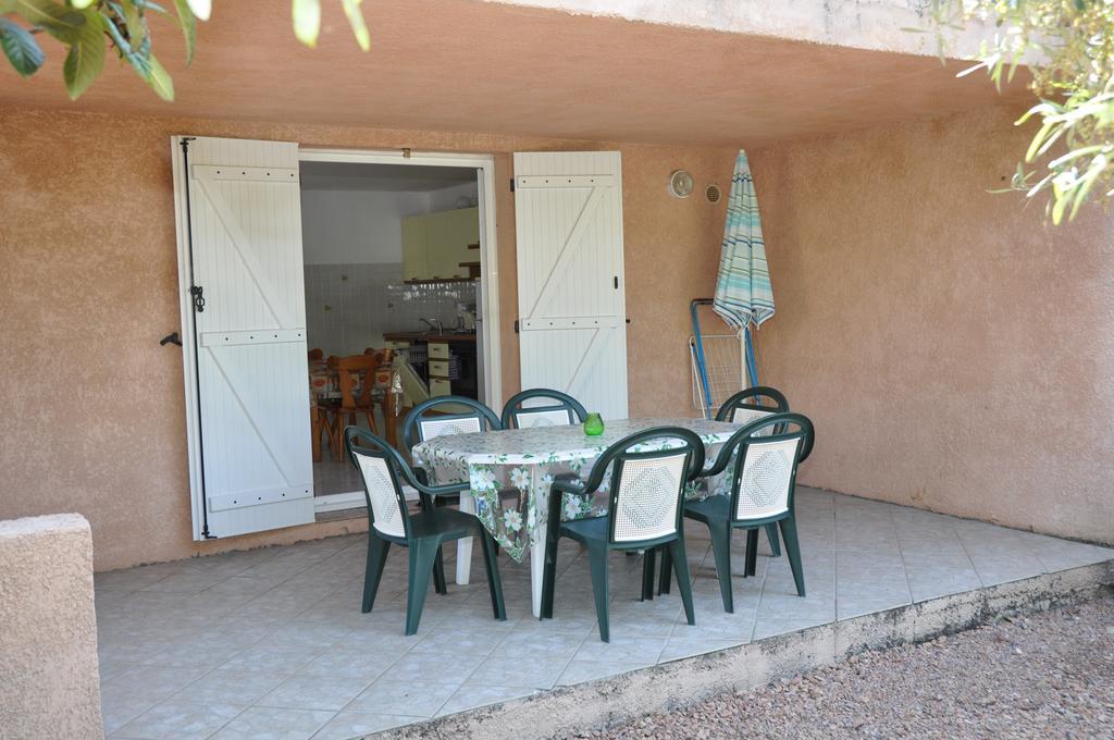 Sole E Mare Aparthotel Santa-Maria-Poggio  Phòng bức ảnh