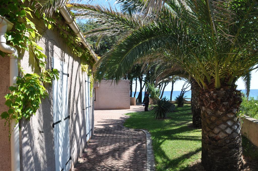 Sole E Mare Aparthotel Santa-Maria-Poggio  Ngoại thất bức ảnh