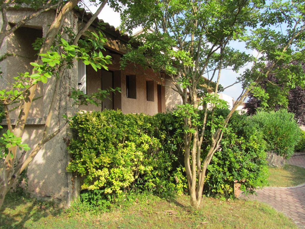 Sole E Mare Aparthotel Santa-Maria-Poggio  Ngoại thất bức ảnh