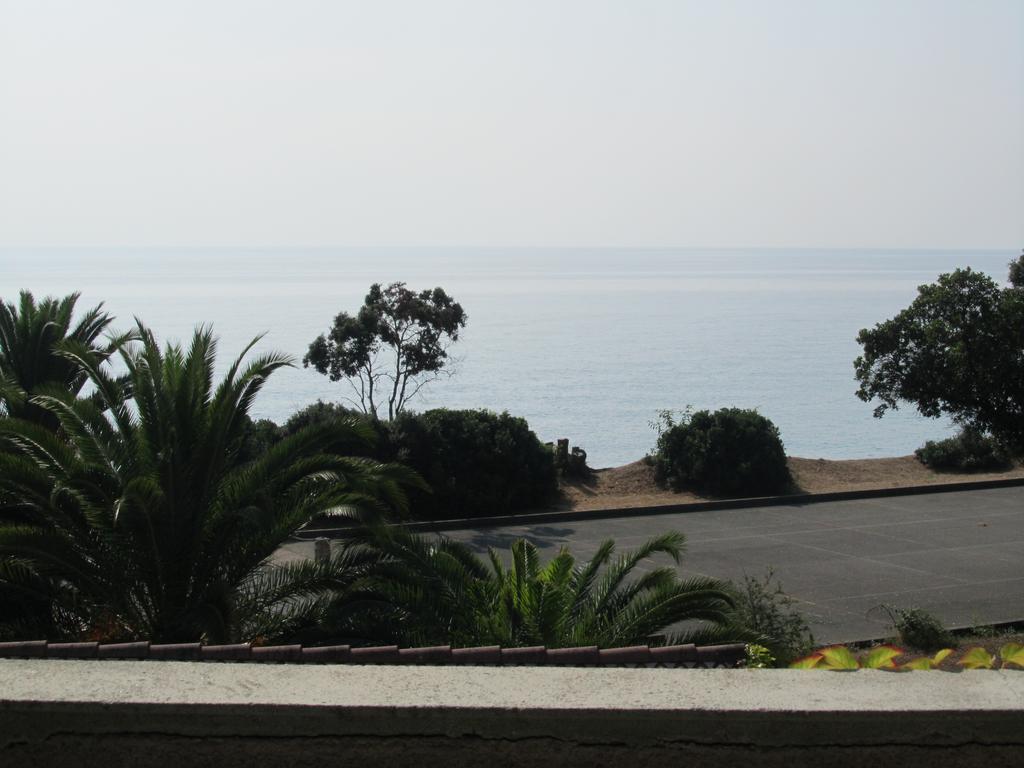 Sole E Mare Aparthotel Santa-Maria-Poggio  Phòng bức ảnh