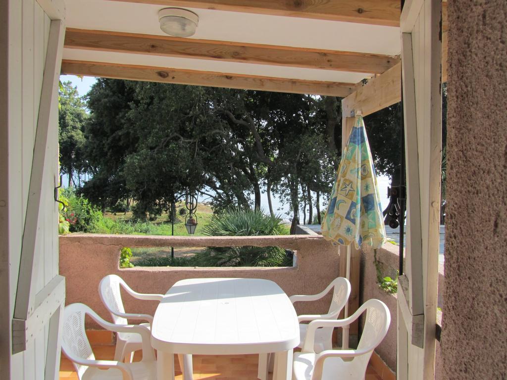 Sole E Mare Aparthotel Santa-Maria-Poggio  Phòng bức ảnh