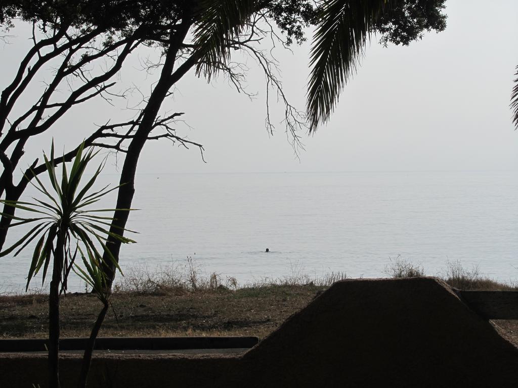 Sole E Mare Aparthotel Santa-Maria-Poggio  Ngoại thất bức ảnh