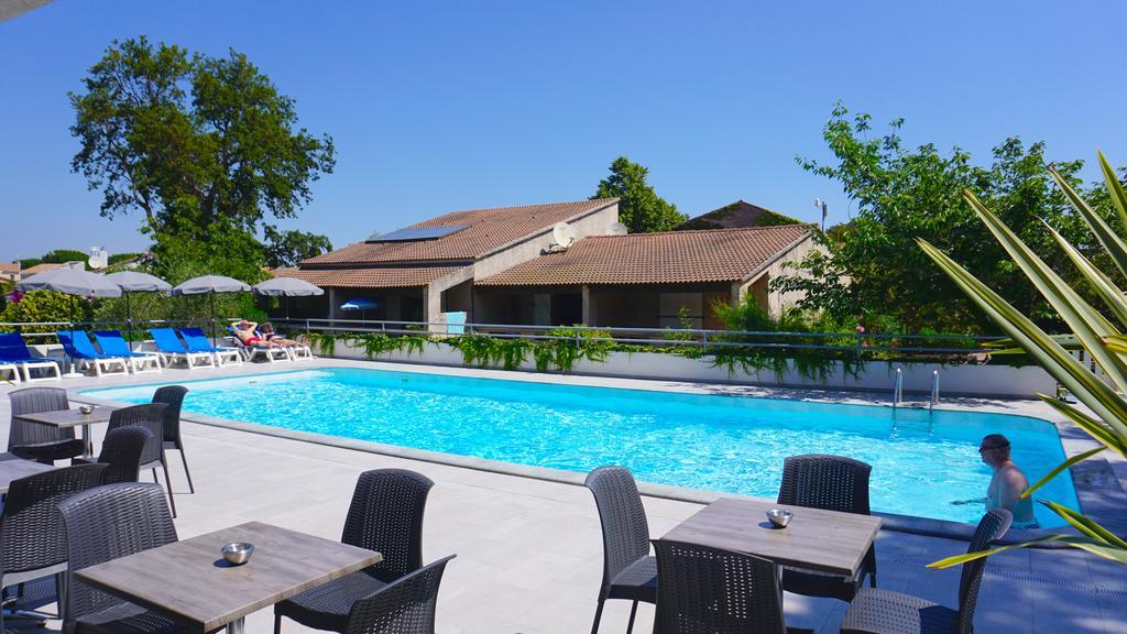 Sole E Mare Aparthotel Santa-Maria-Poggio  Ngoại thất bức ảnh